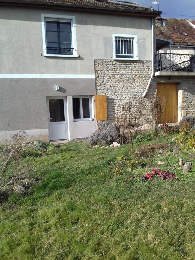 Agreable Chambre Meublee, Vue Sur La Vallee De L'Auxois Villy-en-Auxois Kültér fotó